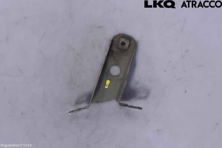 BMW 3 F30/F31/F80 12-19 Frontskjermfeste Venstre