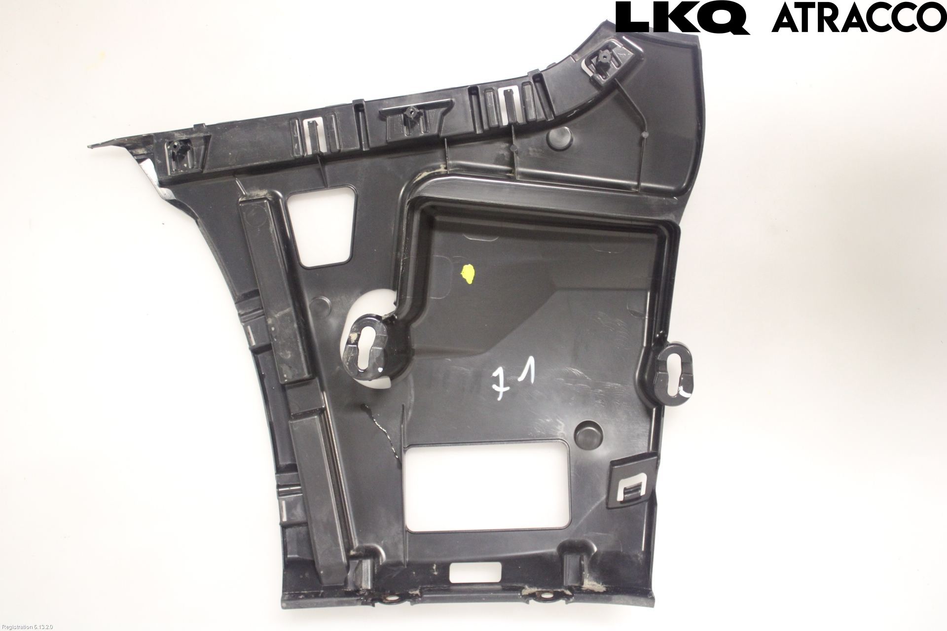 BMW 3 F30/F31/F80 12-19 Støtfangerfeste Bak Høyre