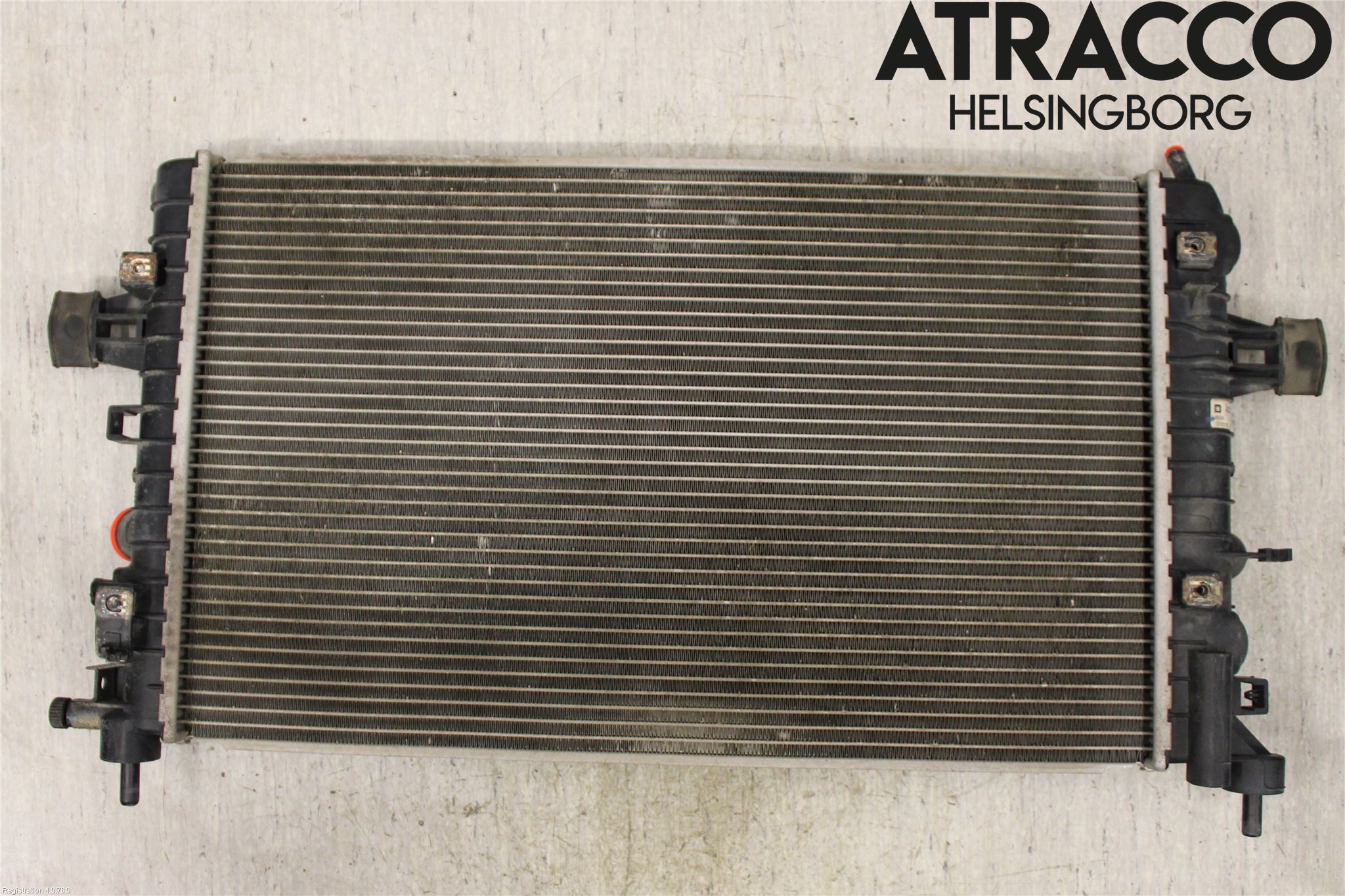 Opel ASTRA H 04-12 Radiator Manuell