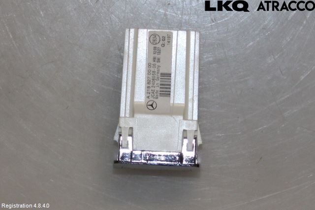 Mercedes-Benz MB E-KLASS (W212) 09-16 Instr Klokke