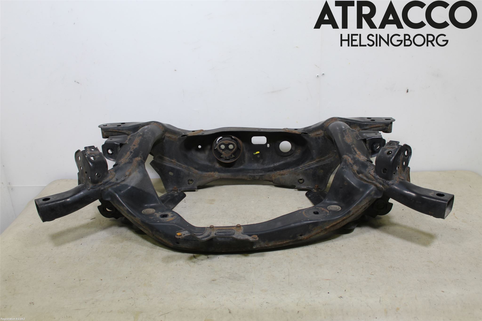 Toyota RAV4 13-18 Bakaksel Feste Travers-Ramme