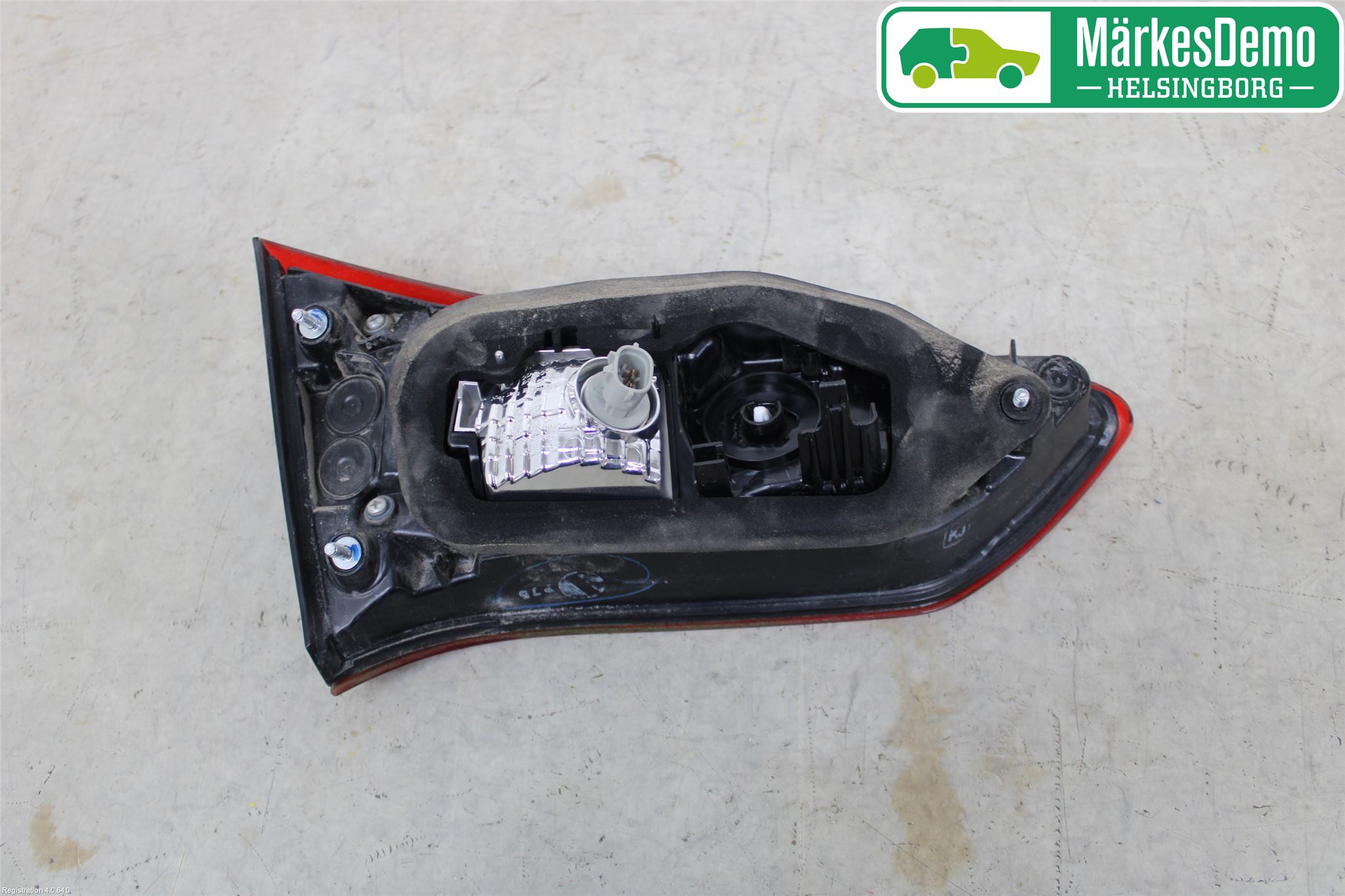 Toyota YARIS XP130 15-20 Baklykt Høyre  På Luke(Indre)