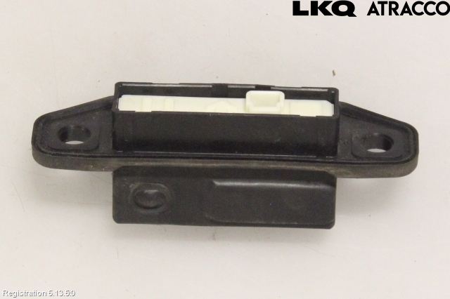 Toyota AURIS 13-19 Bakluke Handtak Ytre