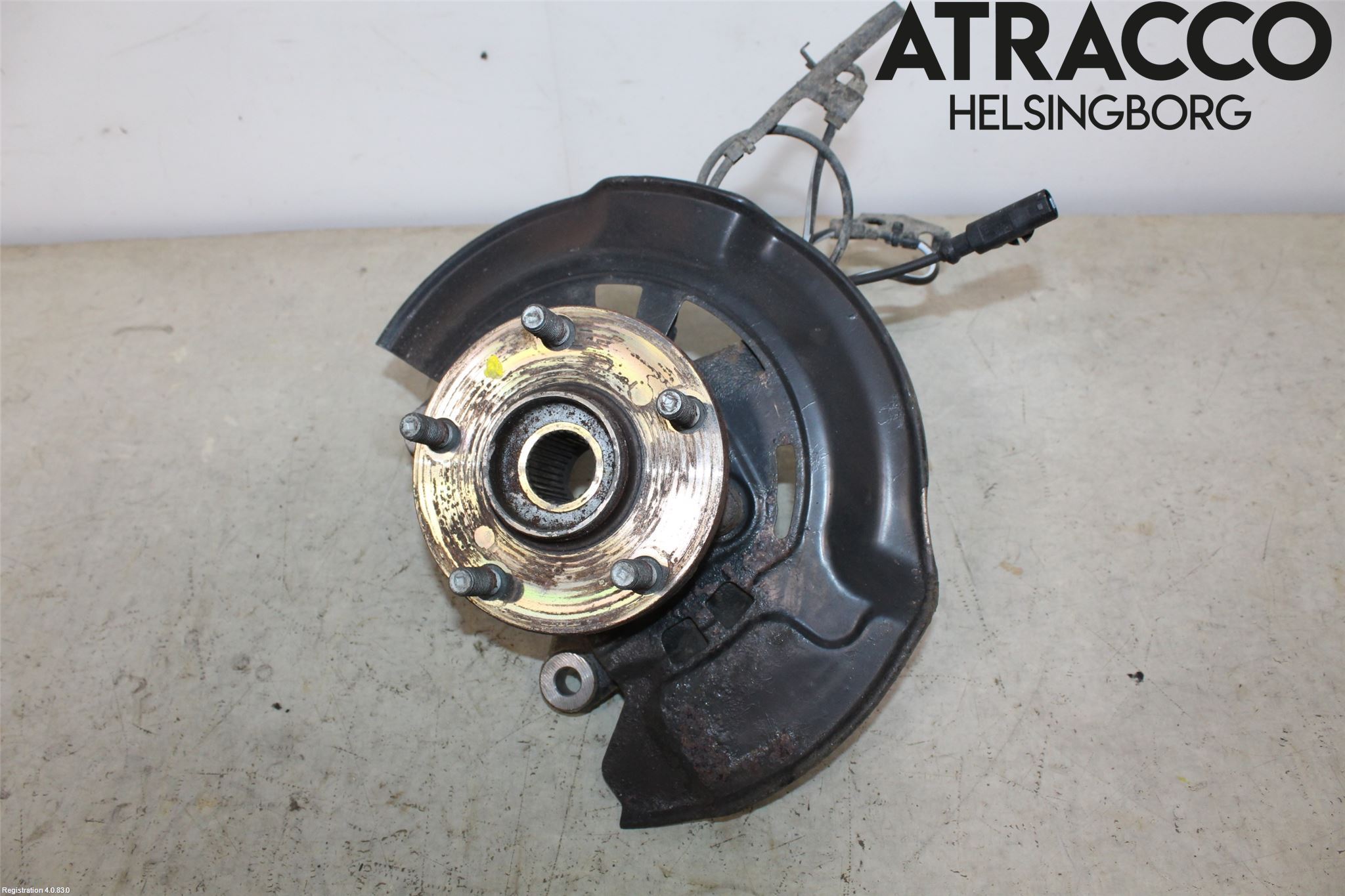 Toyota AVENSIS 16-18 Spindel Vf
