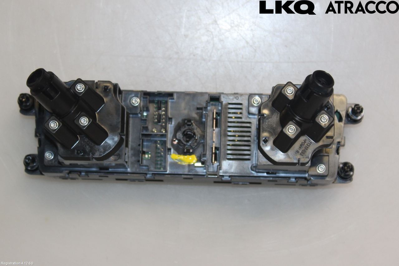 Skoda FABIA 22- Varmeapparat Panel(Regulering)