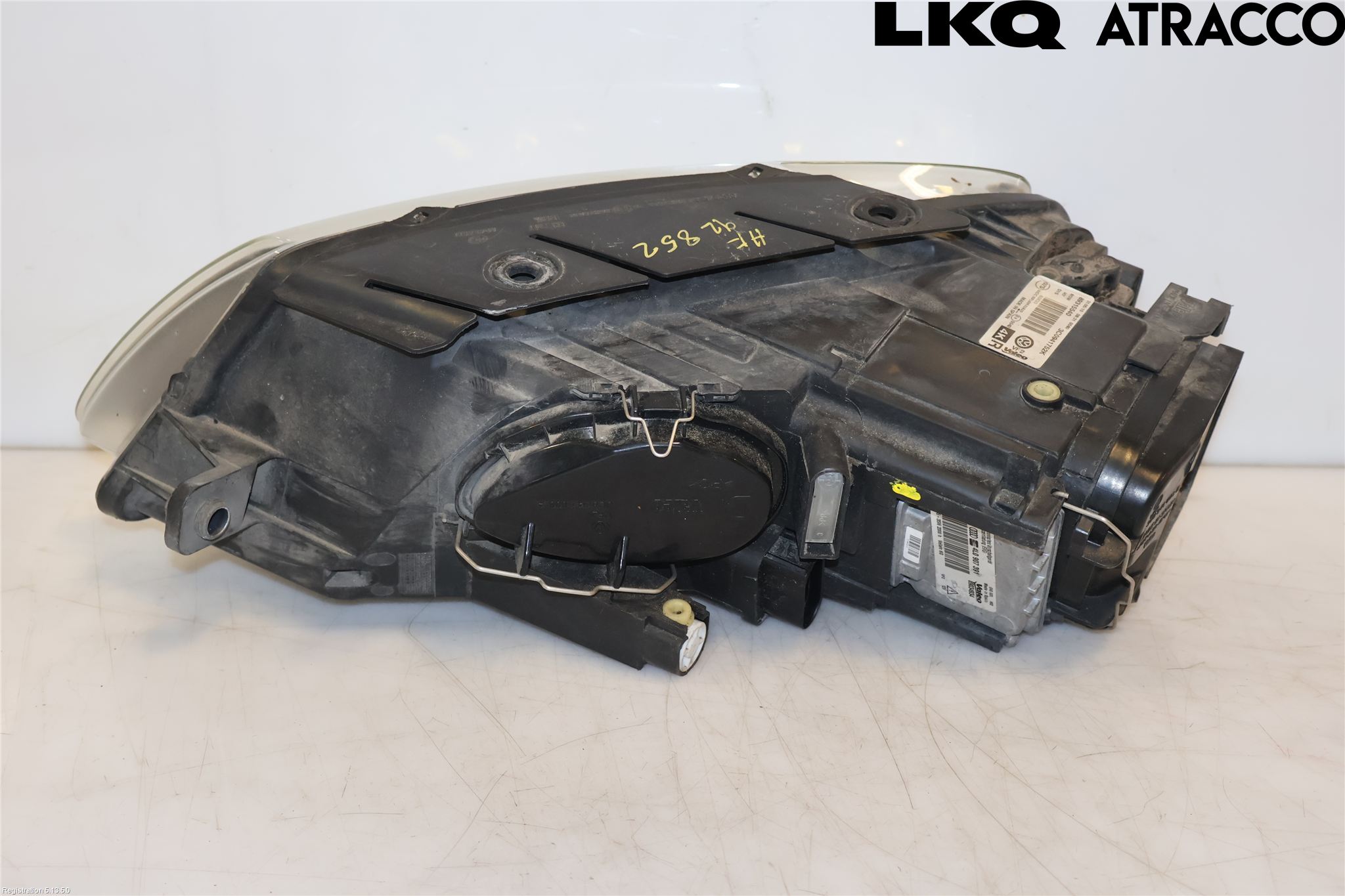 Volkswagen VW PASSAT 05-11 Frontlykt Høyre
