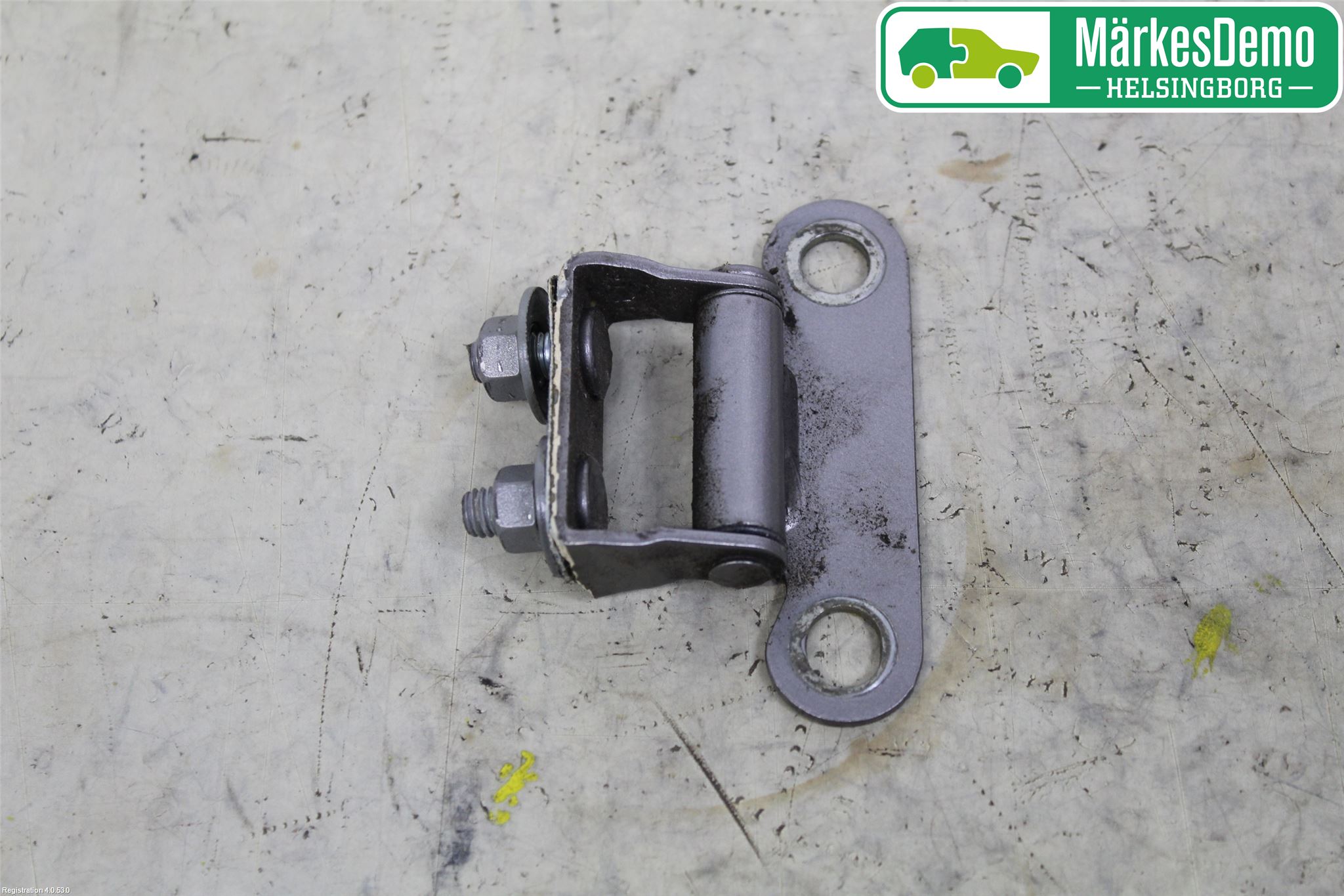 Toyota VERSO 09-18 Bakluke Hengsel Venstre
