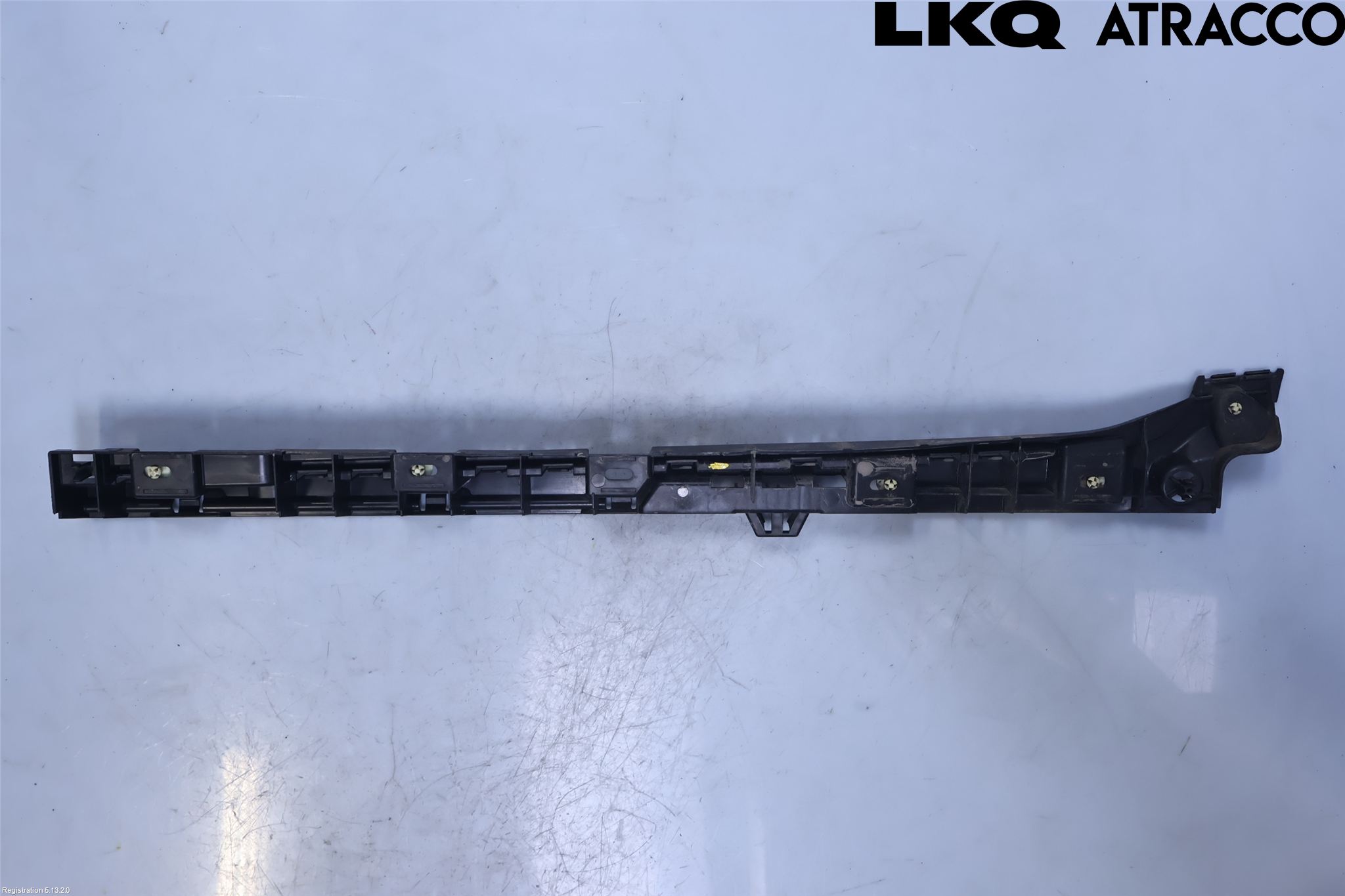 BMW 5 F10/F11/F18 09-17 Kanalskjørt Høyre