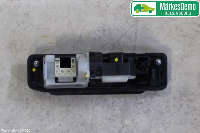 Mercedes-Benz MB E-KLASS (W213) 16-23 Bakluke Handtak Ytre