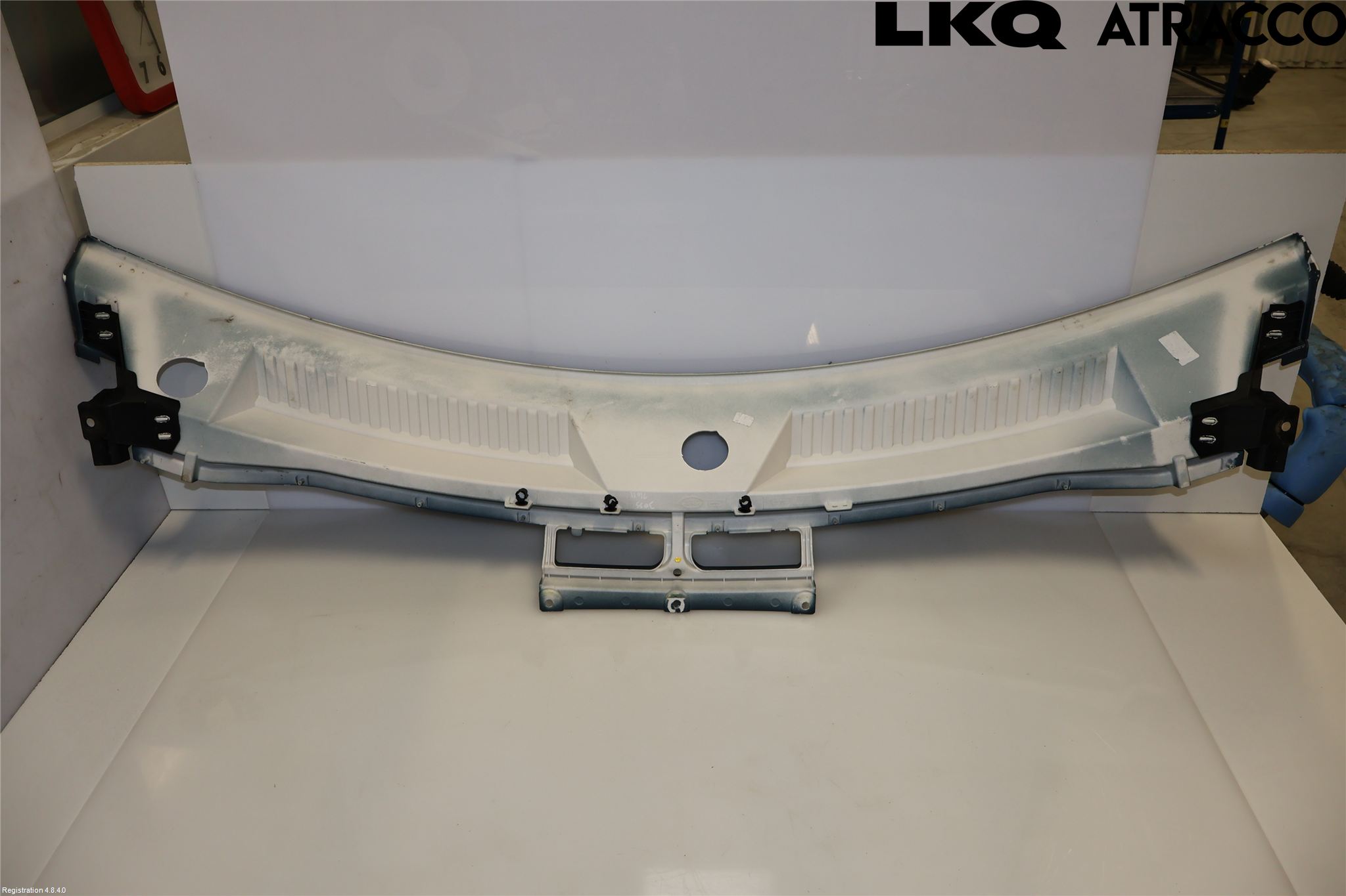 Landrover DEFENDER (L663) 20- Visker Deksel-Grill-Under Frr