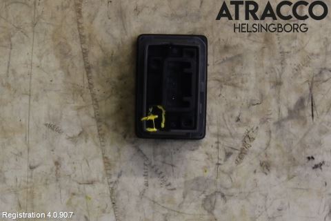 Toyota C-HR 16-23 Bryter Drivstoff Tankluke