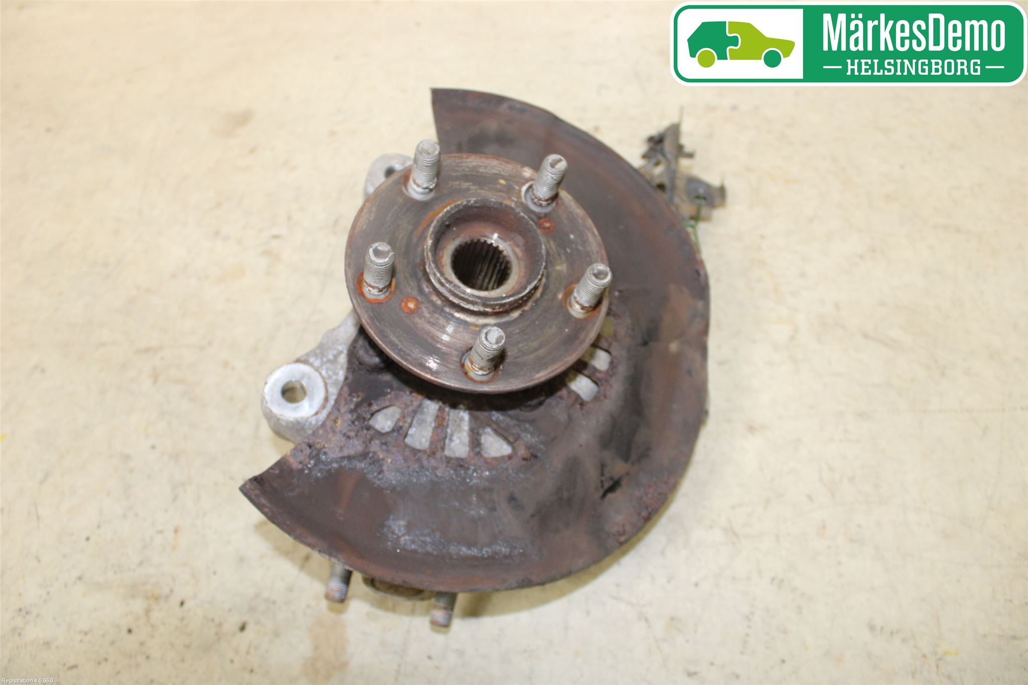 Toyota PRIUS ZVW30 09-20 Spindel Vf