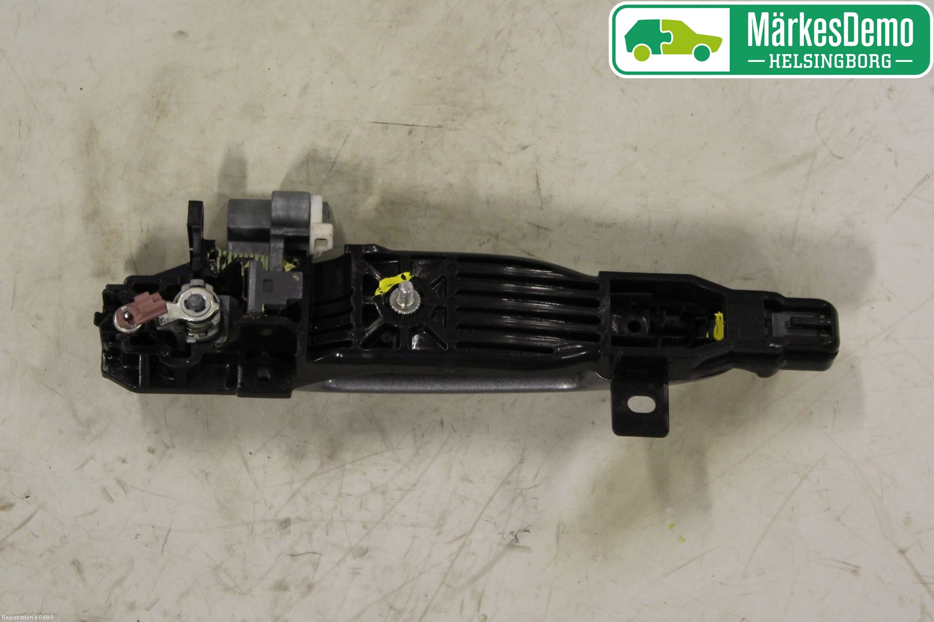 Mazda 2 (DE) 08-15 Dørhandtak Ytre Venstre