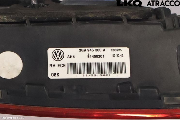Volkswagen VW PASSAT 15-19 Baklykt Høyre  På Luke(Indre)