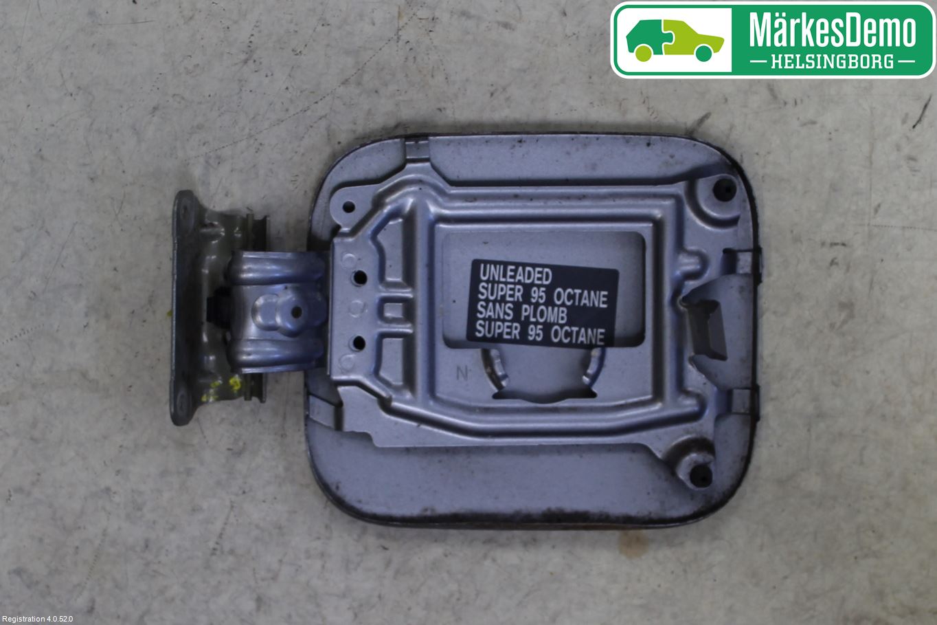 Nissan QASHQAI+2  10-14 Drivstoff Tankluke