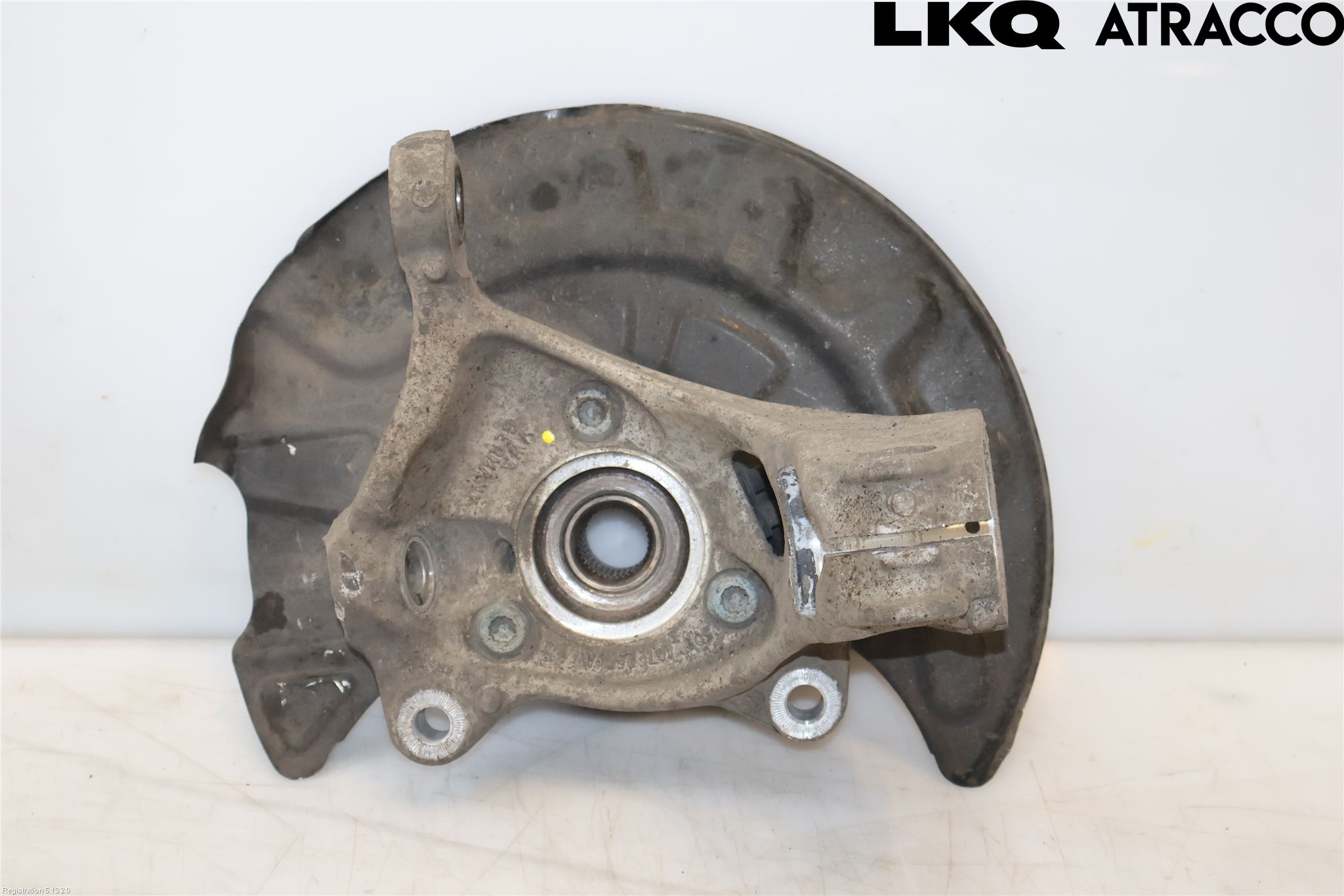 Volkswagen VW PASSAT 15-19 Spindel Vf