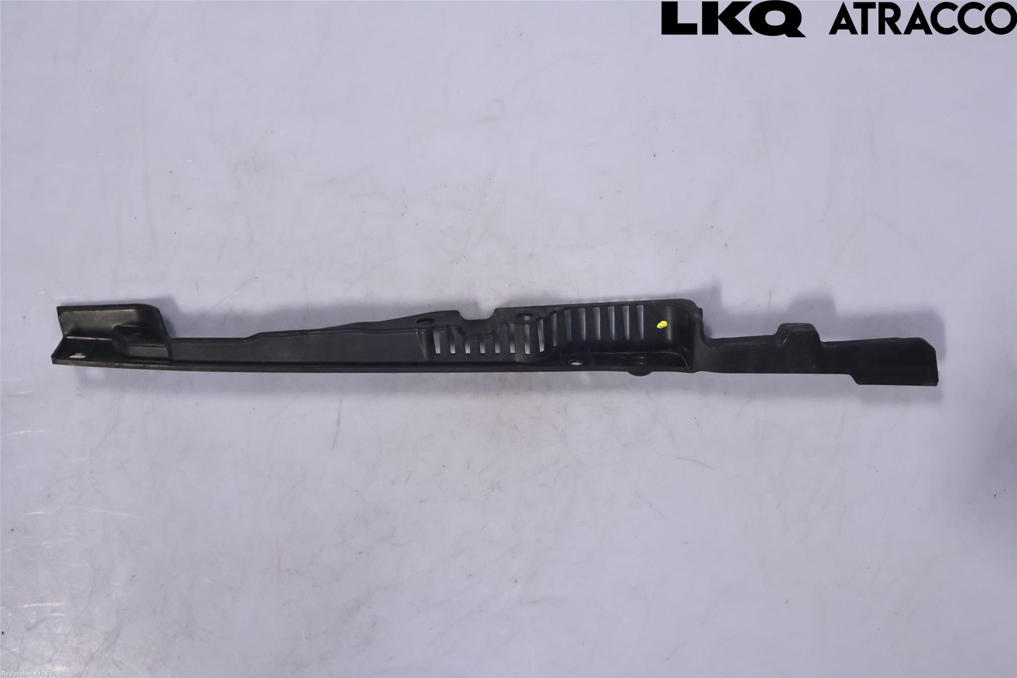 Volvo V60 CROSS COUNTRY 19- Visker Deksel-Grill-Under Frr