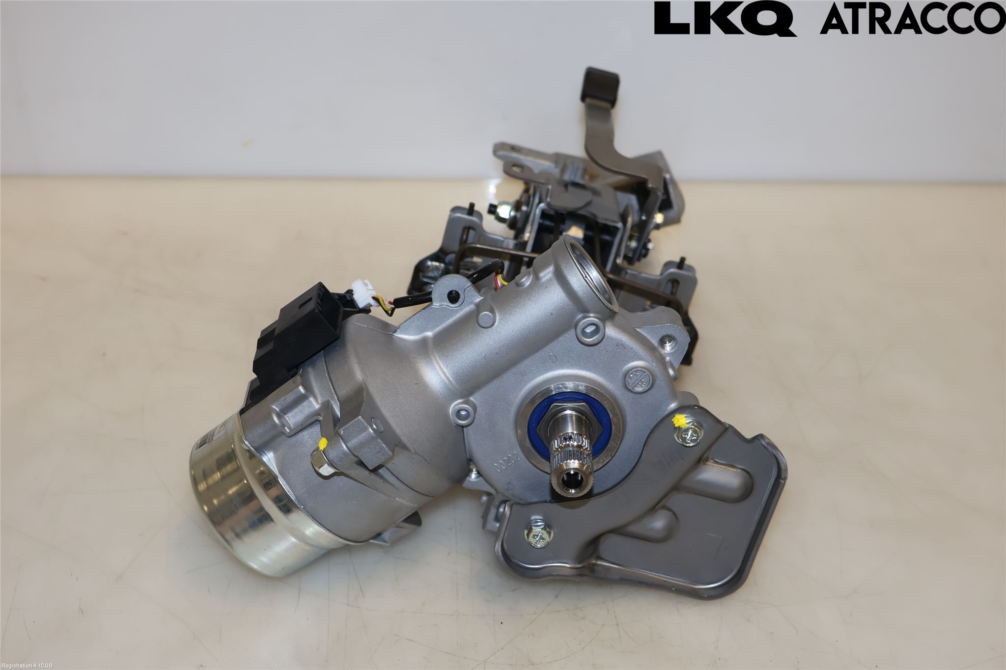 Suzuki SWIFT 17-24 Rattakselaggregat Innebygd Servo
