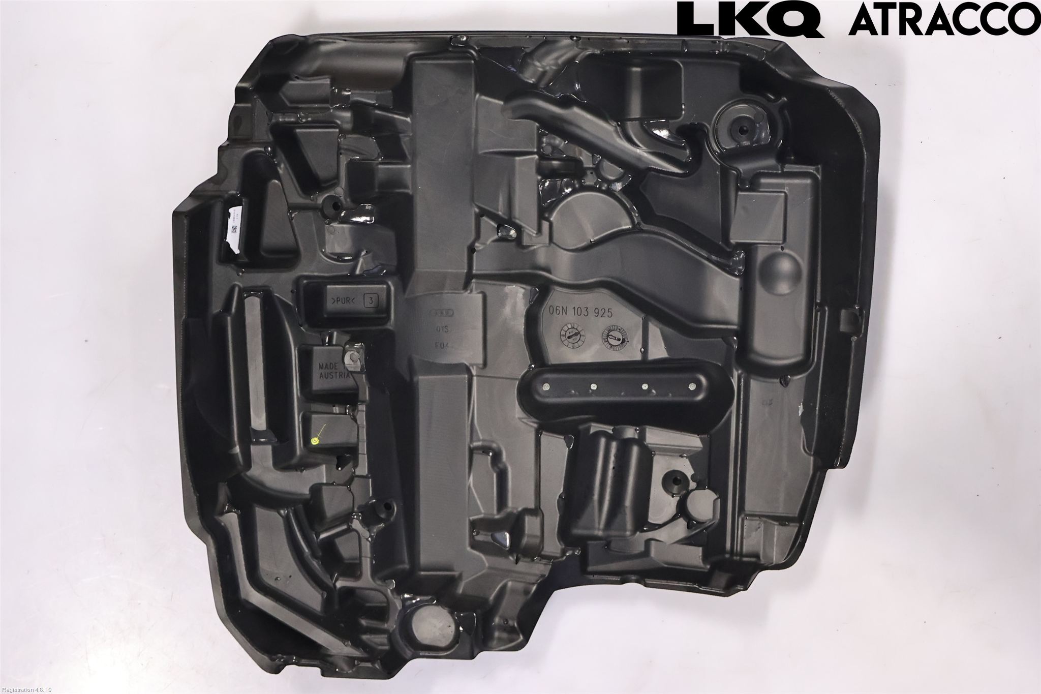 Audi A6 F2/C8 19- Motor Deksel Over Motor