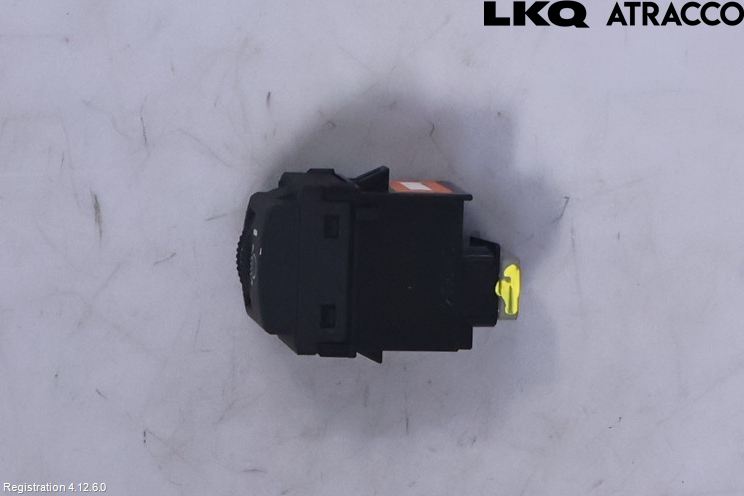 Toyota COROLLA CROSS XG10 22- Frontlykt Lysspredderreg