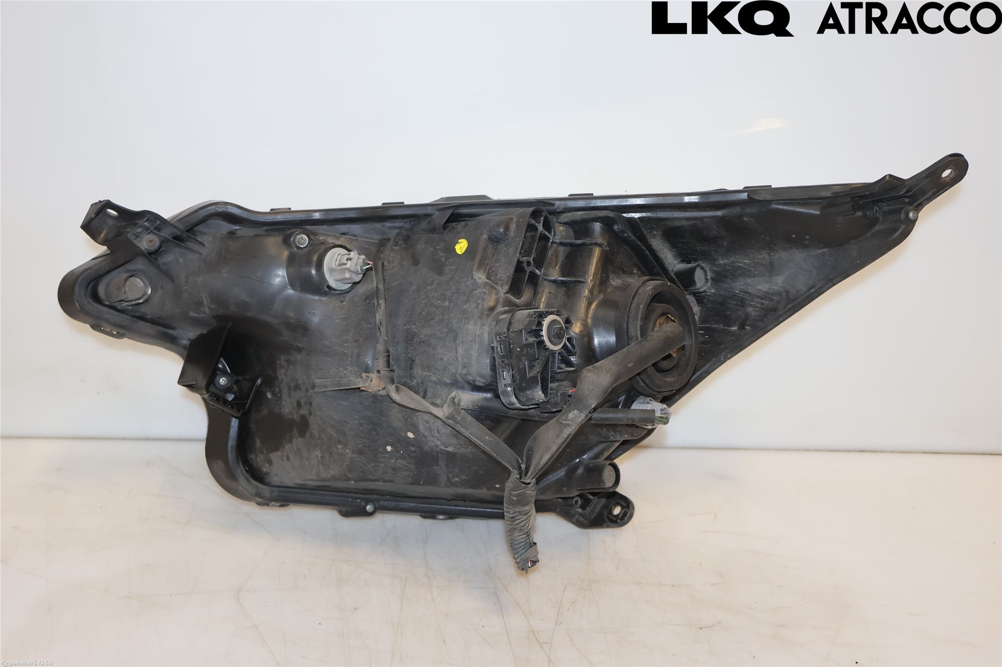 Toyota VERSO-S 11-16 Frontlykt Høyre