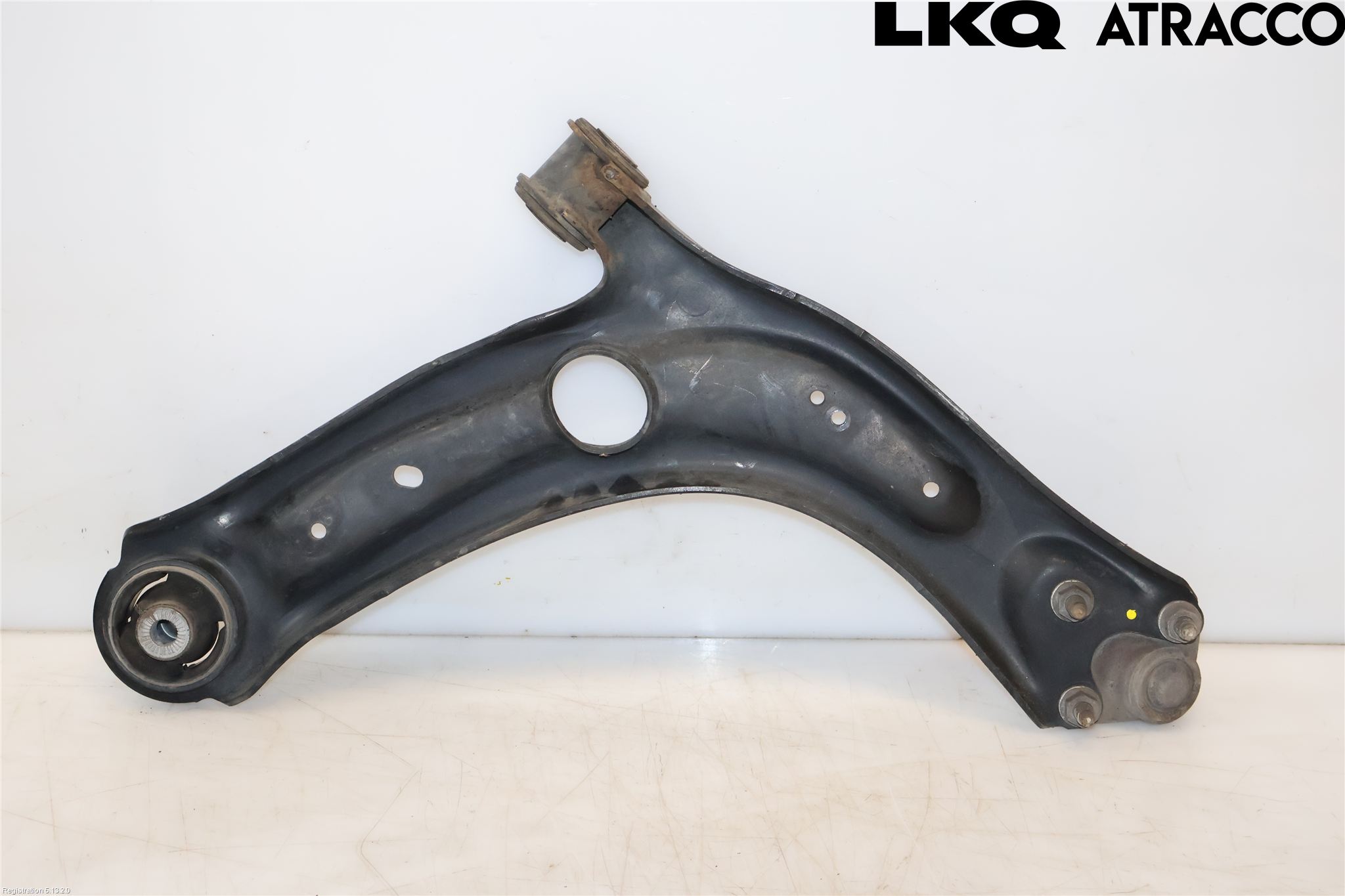 Volkswagen VW PASSAT 15-19 Bærearm Foran Venstre Nedre