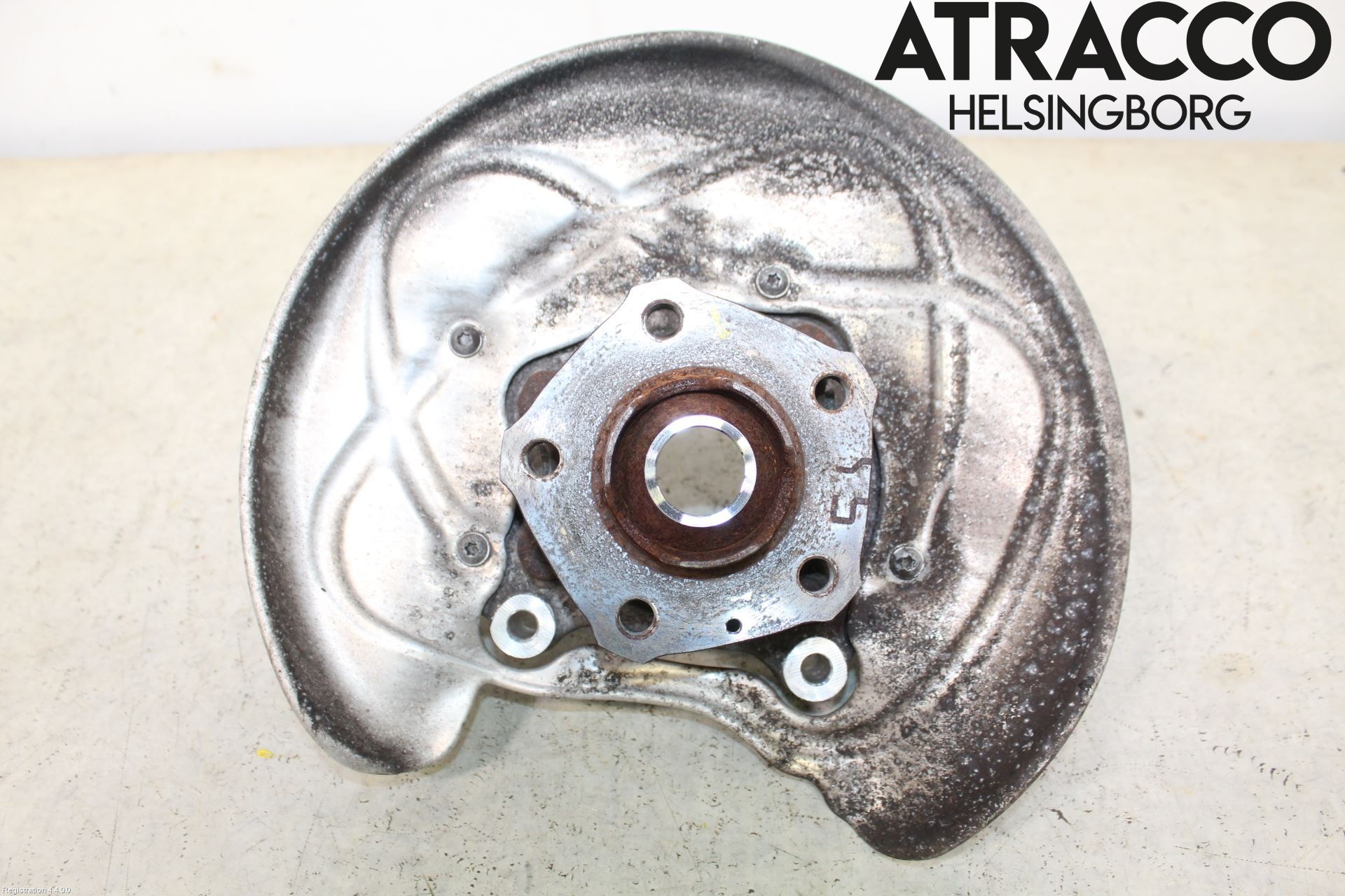 Audi A6 F2/C8 19- Spindel Vb