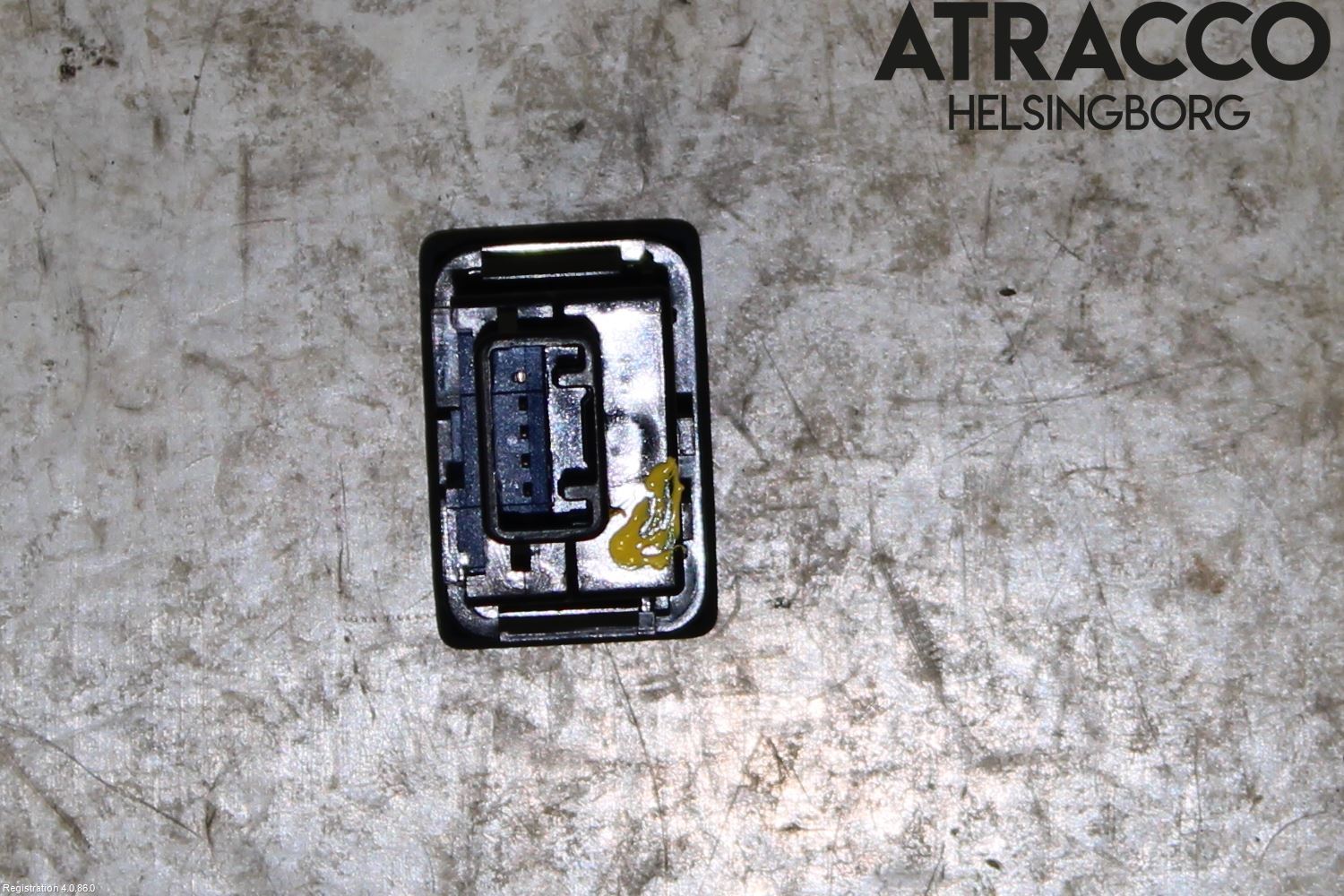 Toyota AVENSIS 16-18 Bryter Drivstoff Tankluke