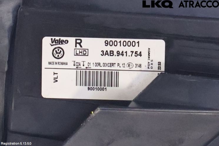 Volkswagen VW PASSAT 11-14 Frontlykt Høyre