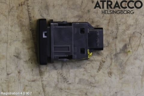 Toyota C-HR 16-23 Bryter Drivstoff Tankluke