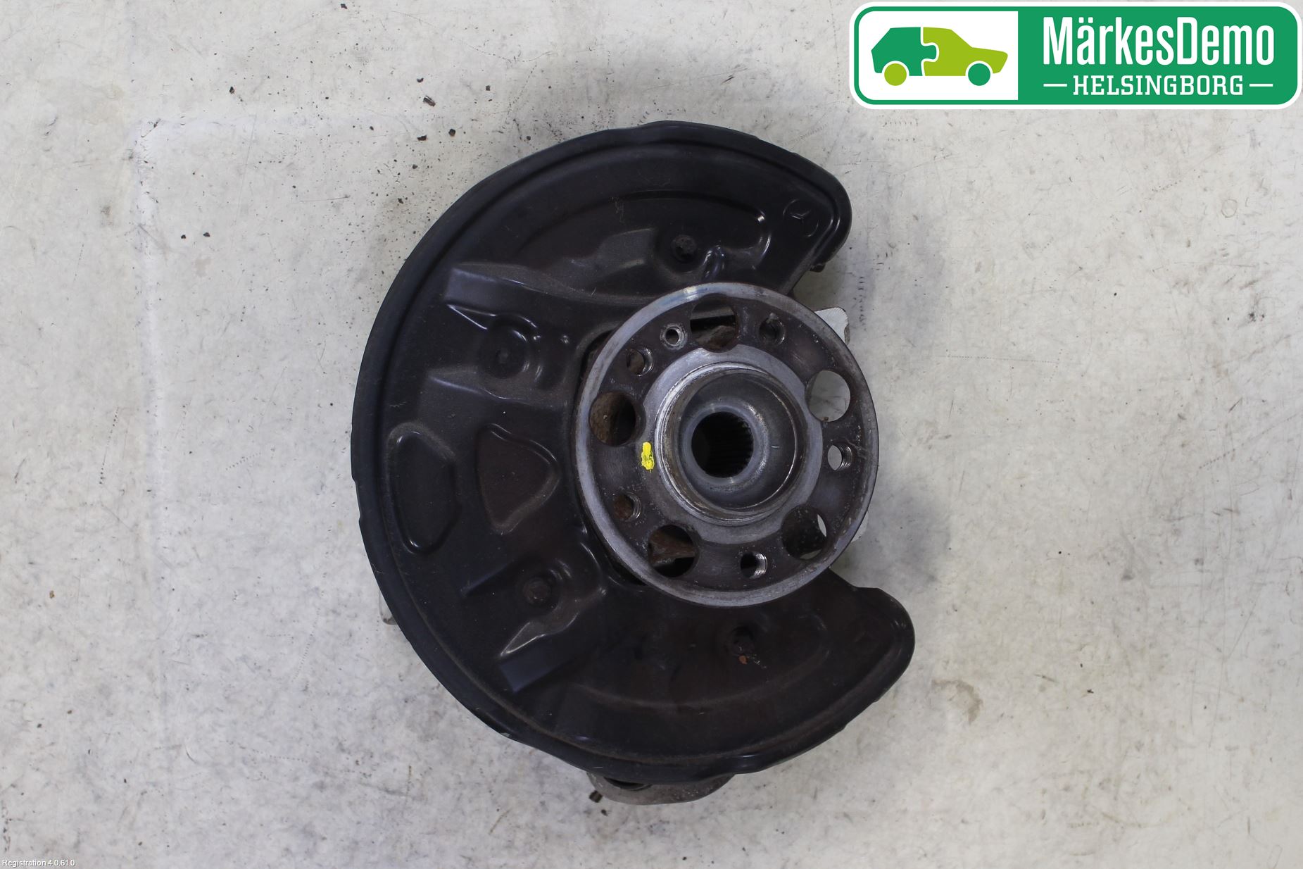 Mercedes-Benz MB E-KLASS (W213) 16-23 Spindel Vb