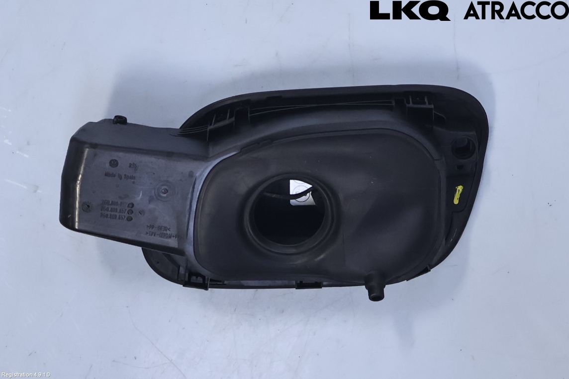 Volkswagen VW POLO VI 18->> Drivstoff Tankluke