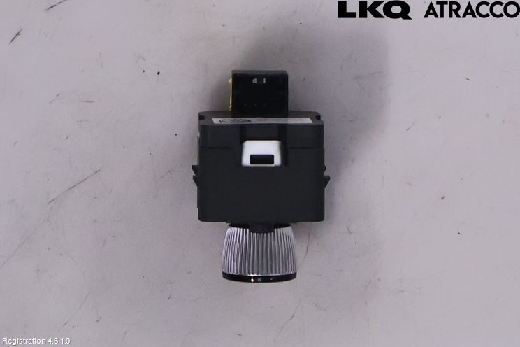 Audi A6 F2/C8 19- Bryter Speil