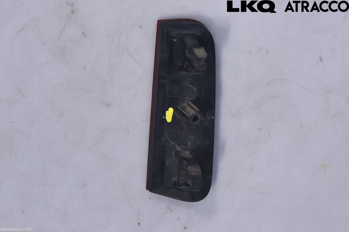 Toyota YARIS XP130 15-20 Refleks Bak