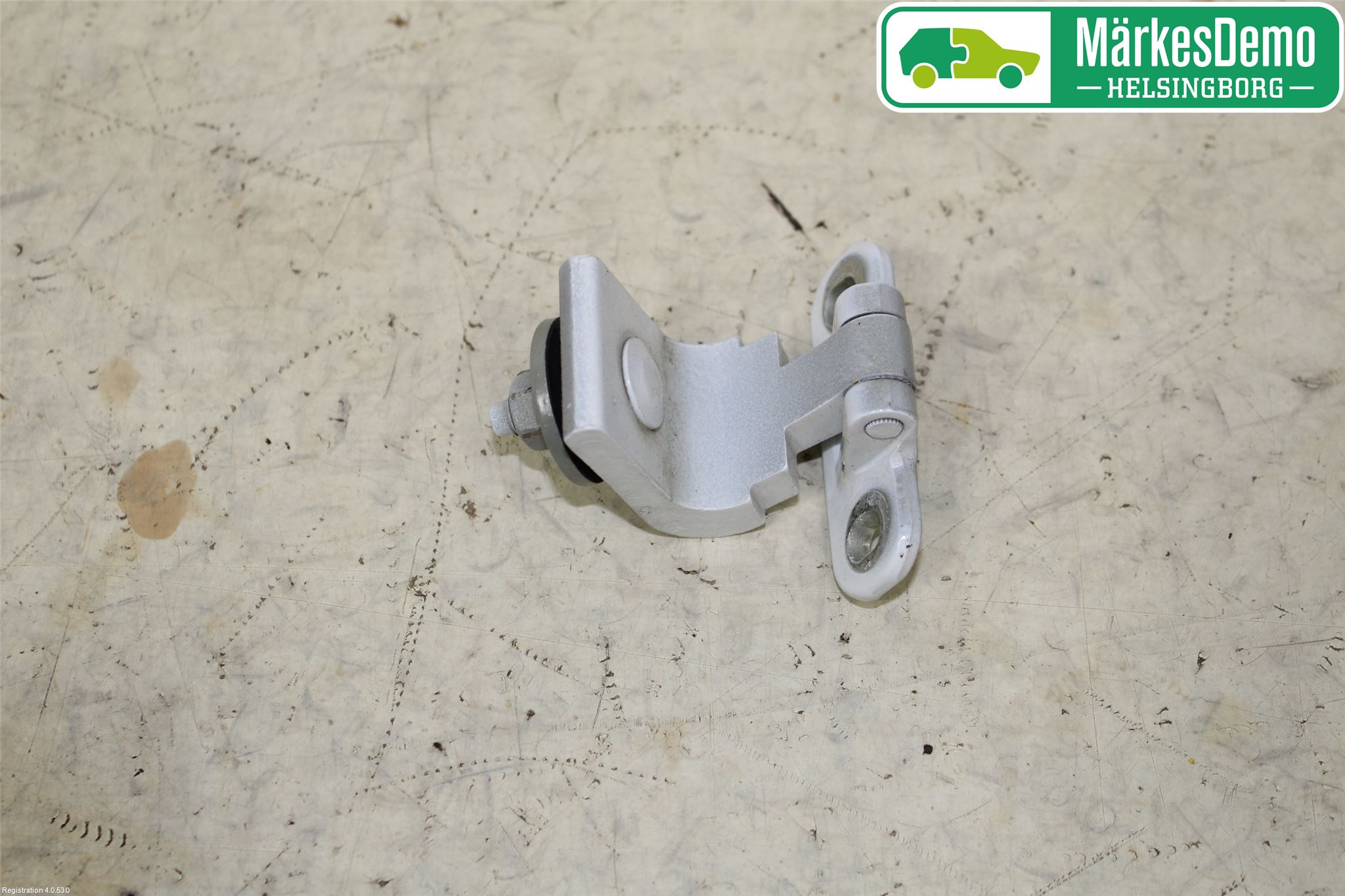 Volkswagen VW PASSAT 15-19 Bakluke Hengsel Venstre