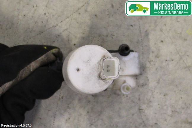 Citroen C4 II 11-18 Spylerpumpe Frontrute