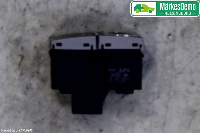 Ford KUGA 08-12 Bryter Varsel (Nødblink)