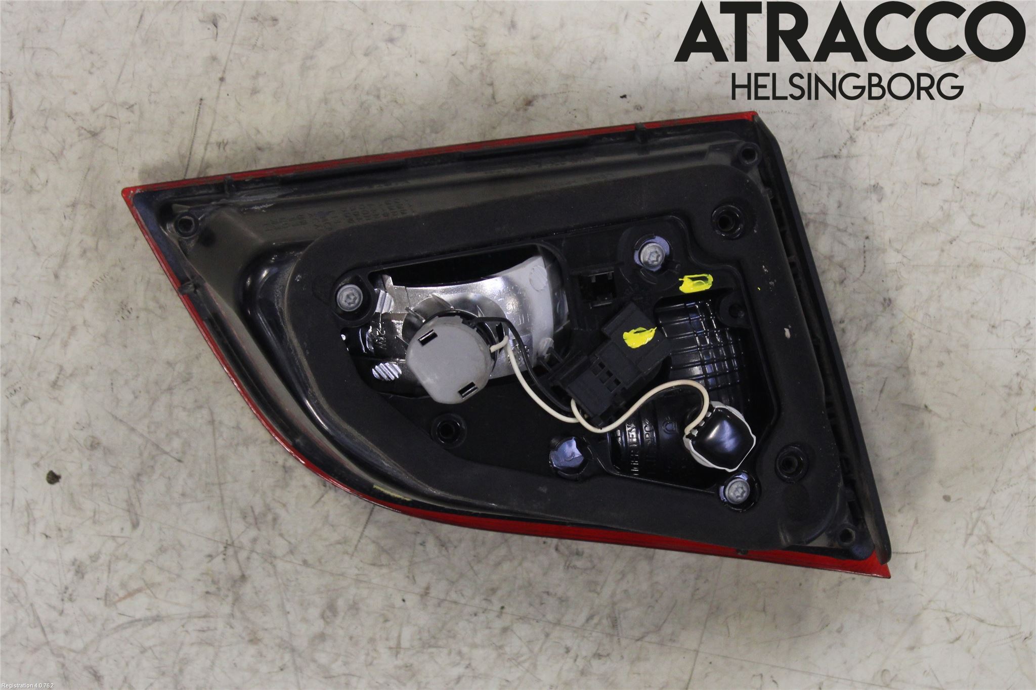 Opel ASTRA J 10-15 Baklykt Venstre  På Luke(Indre