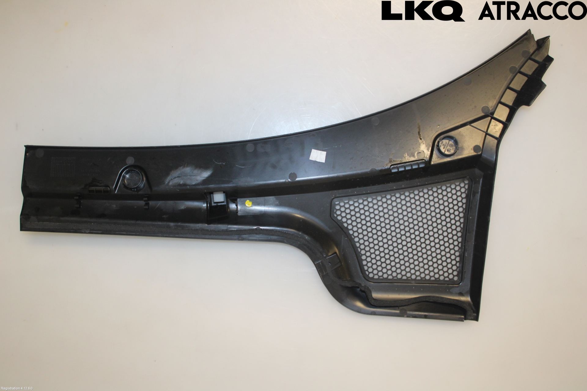 Skoda OCTAVIA (NX) 20- Visker Deksel-Grill-Under Frr