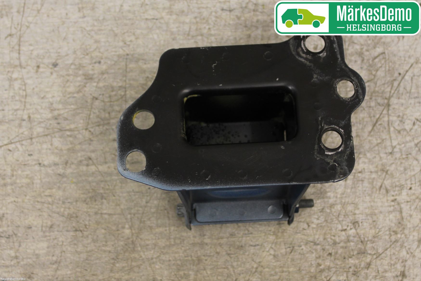 Opel MERIVA A   03-10 Støtfanger Foran Feste