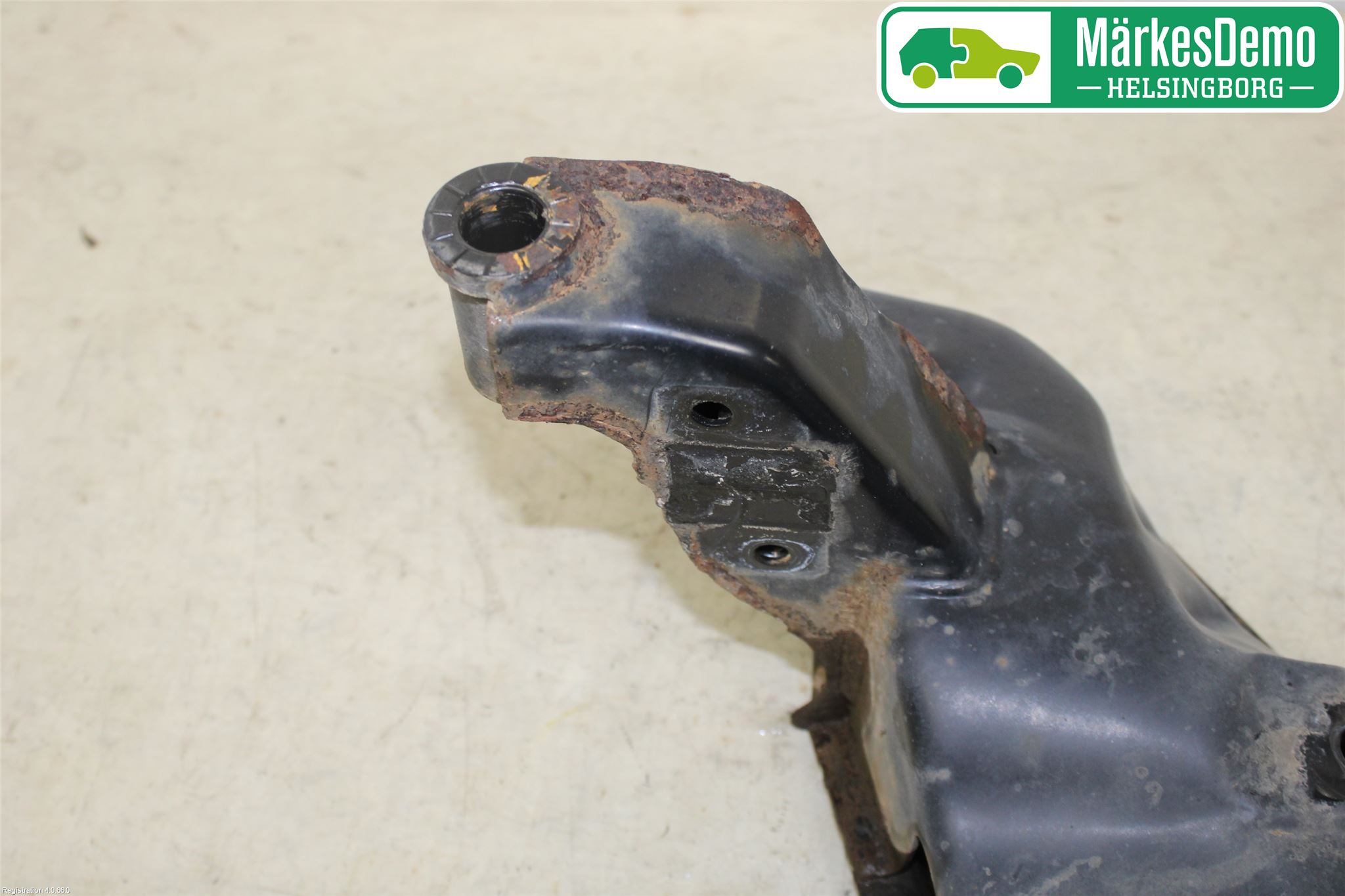 Volkswagen VW POLO 10-17 Forstillingsbjelke(Tvergående)