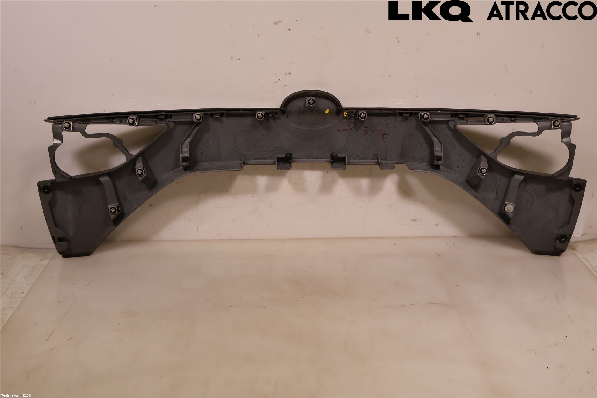 Toyota AVENSIS 16-18 Refleksplate - Skiltplate