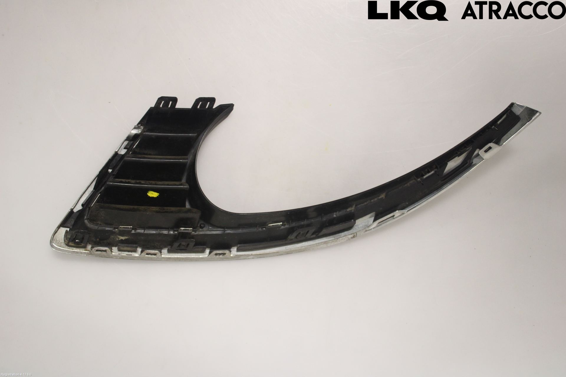 Saab 9-5     06-10 Frontlykt Ramme H Lyktering