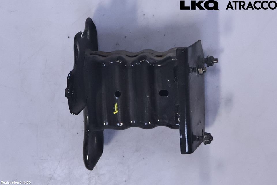 Nissan QASHQAI 14-17 Støtfanger Foran Feste