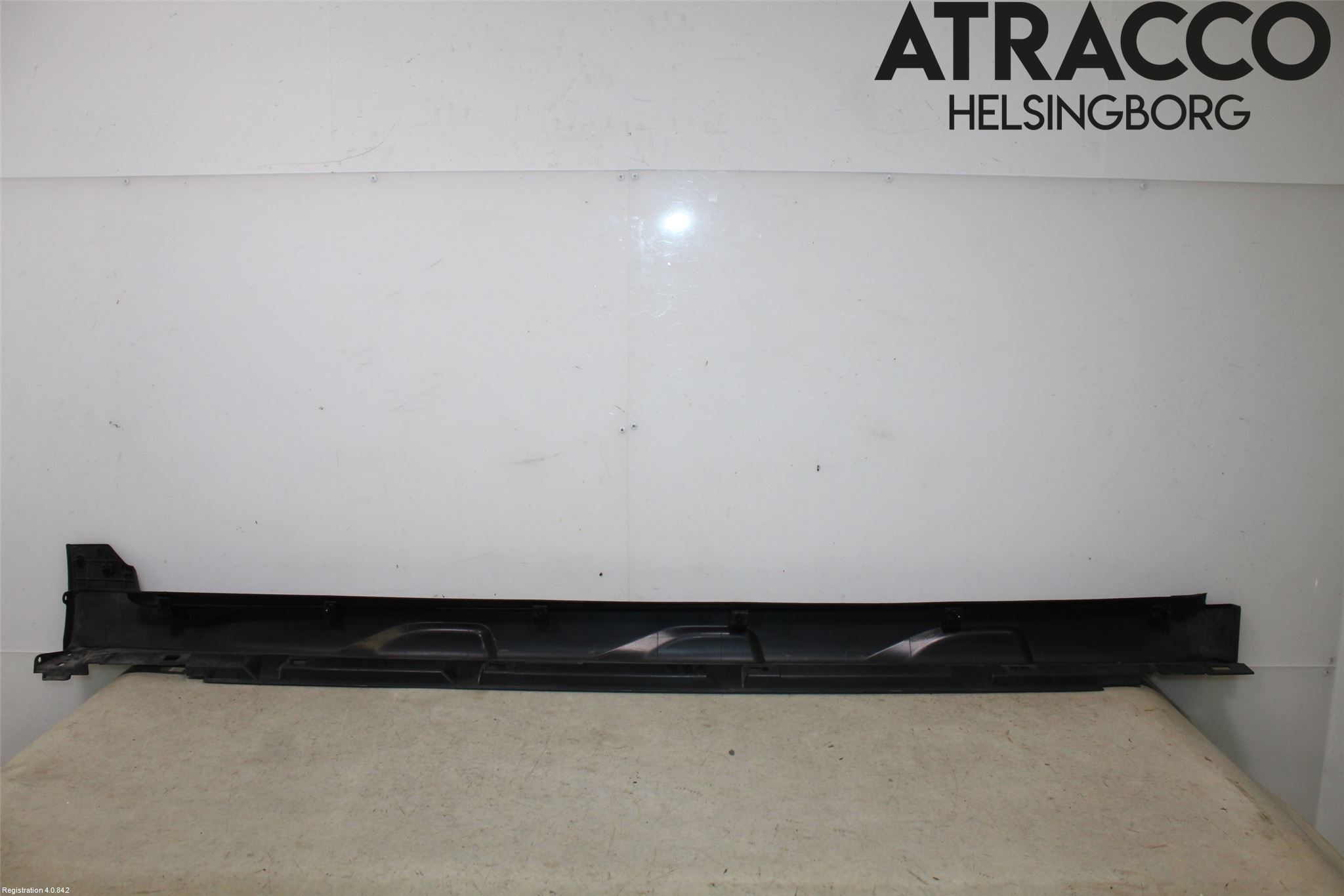 Subaru OUTBACK 15-20 Kanalskjørt Høyre