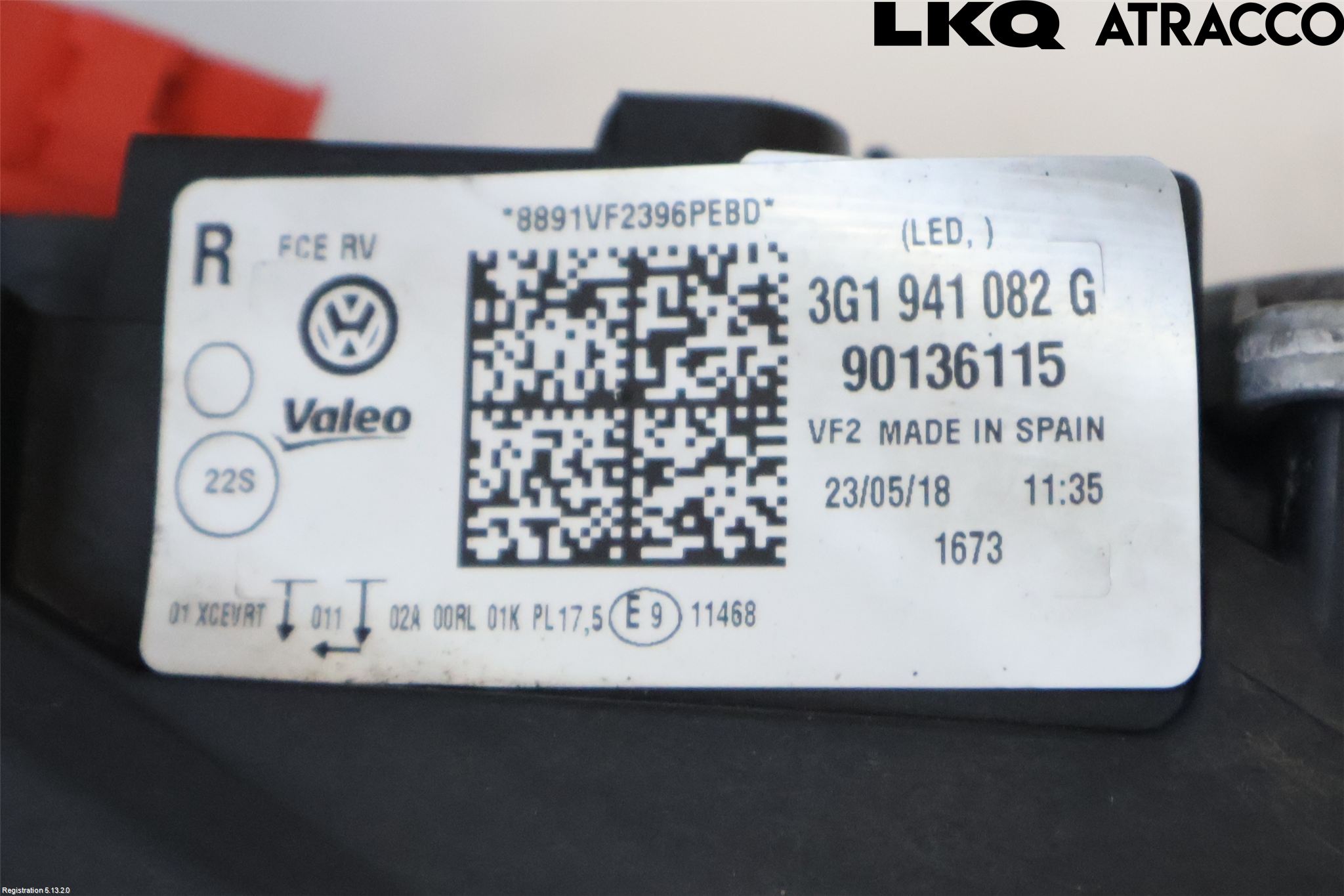 Volkswagen VW PASSAT 15-19 Frontlykt Høyre