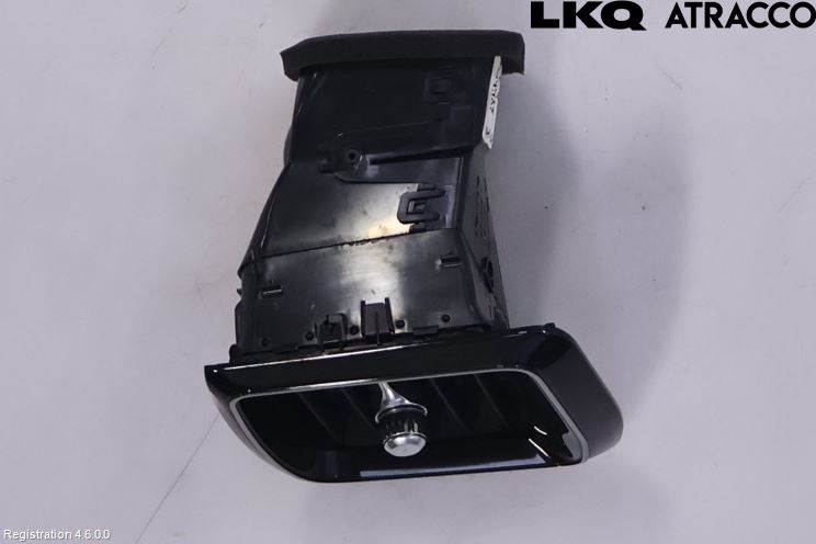 Volvo XC60 18- Dashbord Kanal - Dyse