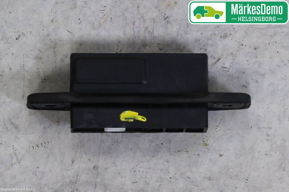 Toyota AVENSIS 09-15 Bakluke Handtak Ytre