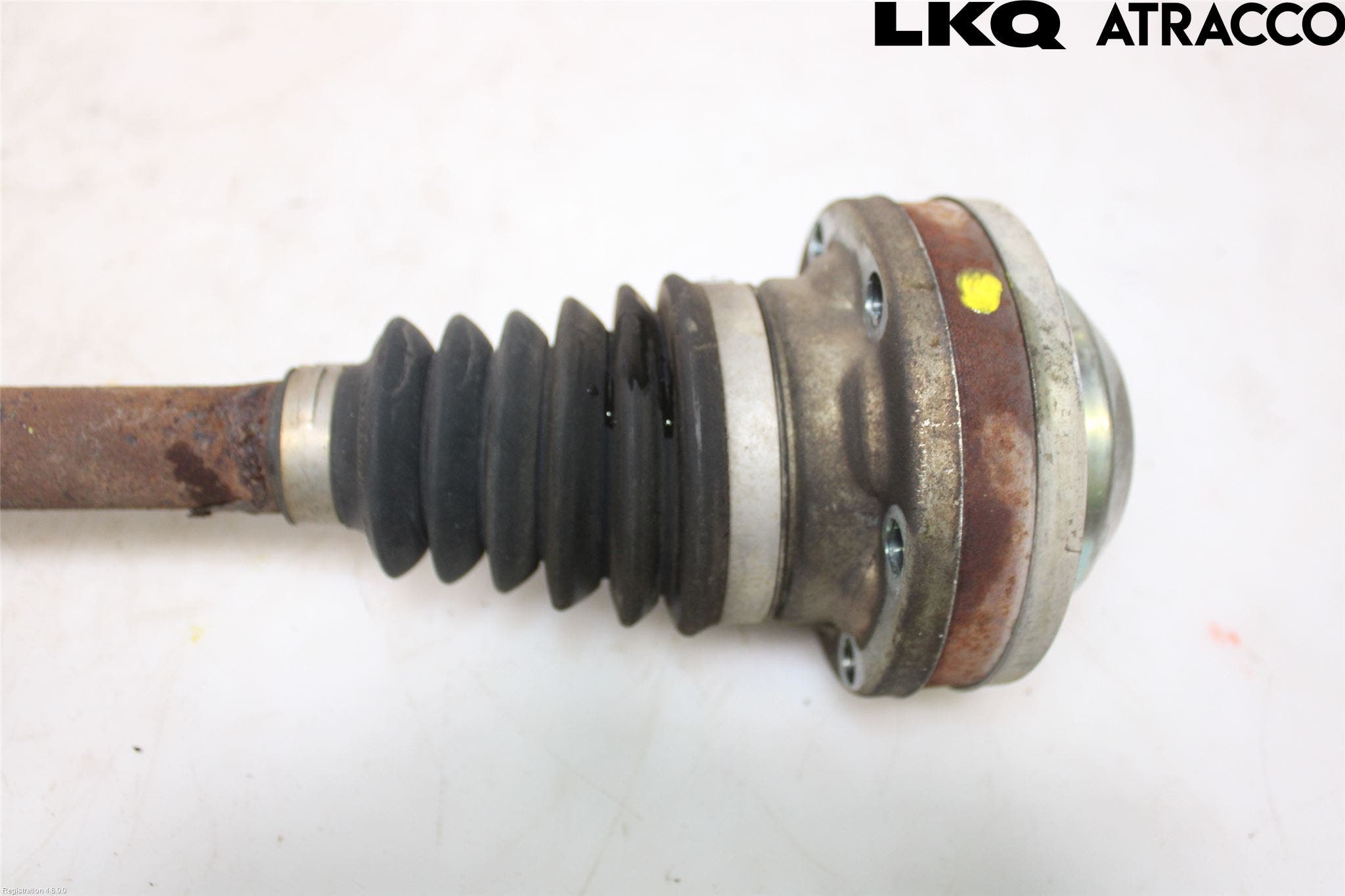 Volkswagen VW PASSAT 15-19 Drivaksel Foran Kompl Venstre
