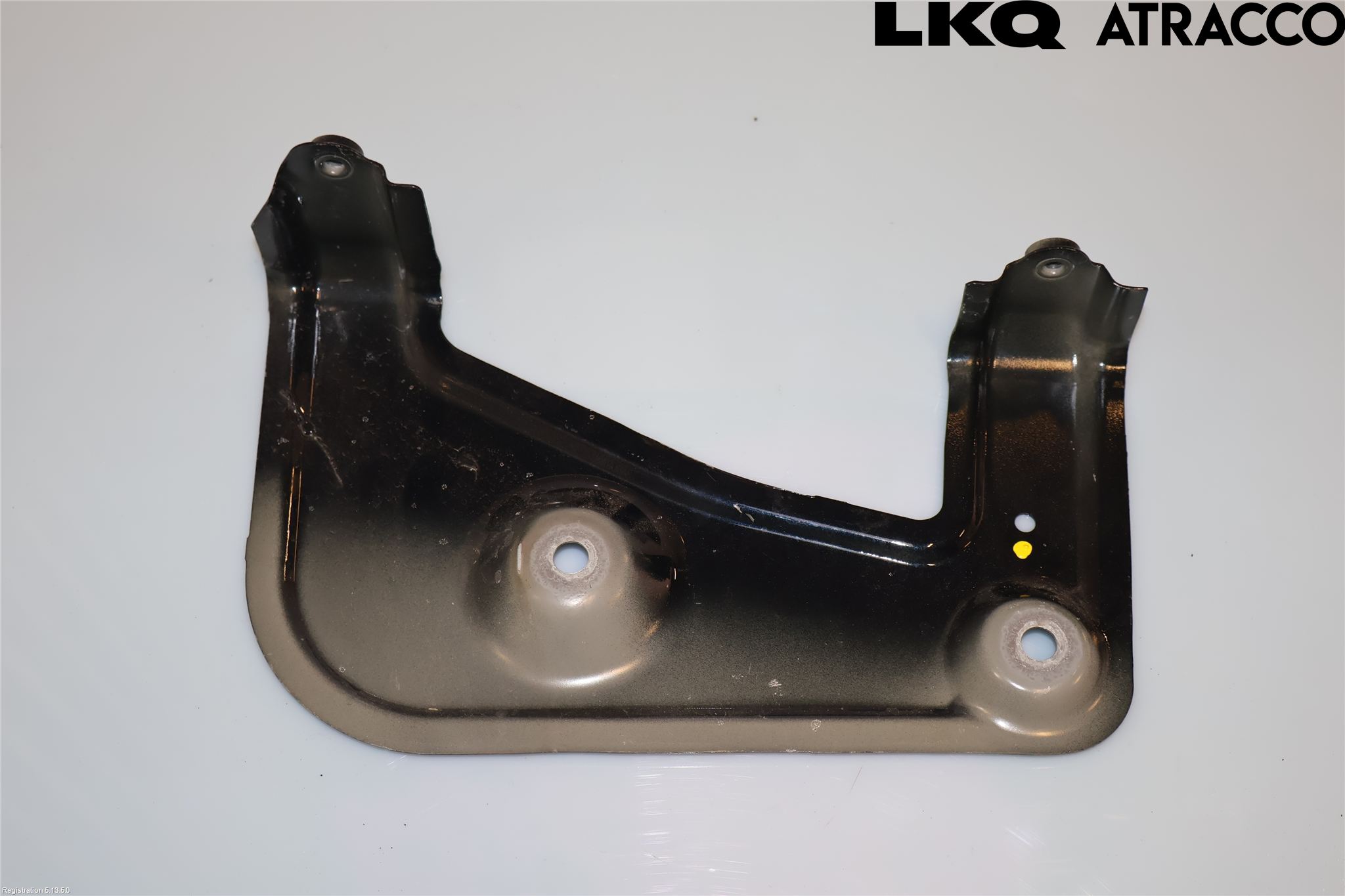 BMW X7 G07 19- Frontskjermfeste Venstre